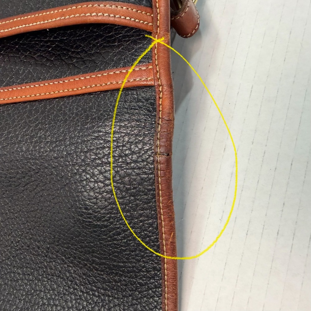 Vintage Dooney & Bourke AWL Black & Tan Leather Crossbody Cavalry / Saddle Bag - Picture 10 of 16